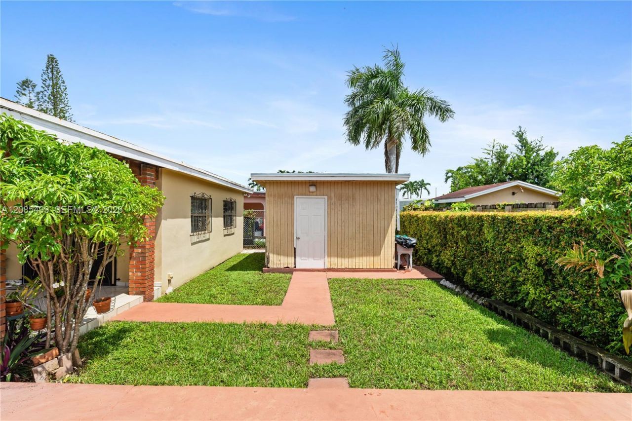13828 SW 22nd Ter, Miami, FL 33175 Photo