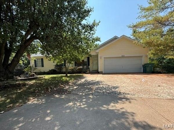 3600 N Meadow Mill Drive , Arnold, MO 63010