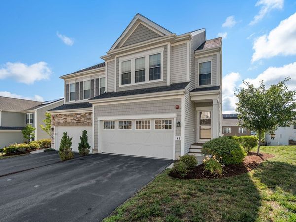 49 Walnut Way, Unit 49, Hopkinton, MA 01748