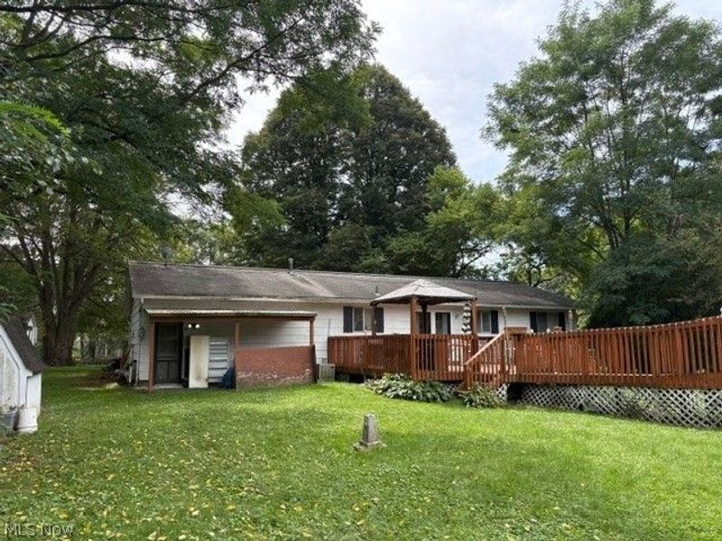 1207 Chaparrel Road SW, Hartville, OH 44632 Photo 3