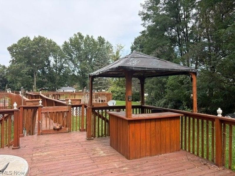 1207 Chaparrel Road SW, Hartville, OH 44632 Photo 9