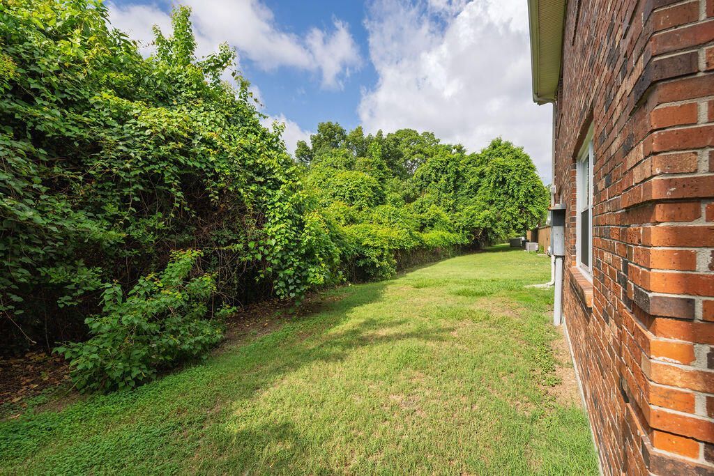 415 Parkdale Drive Photo 20