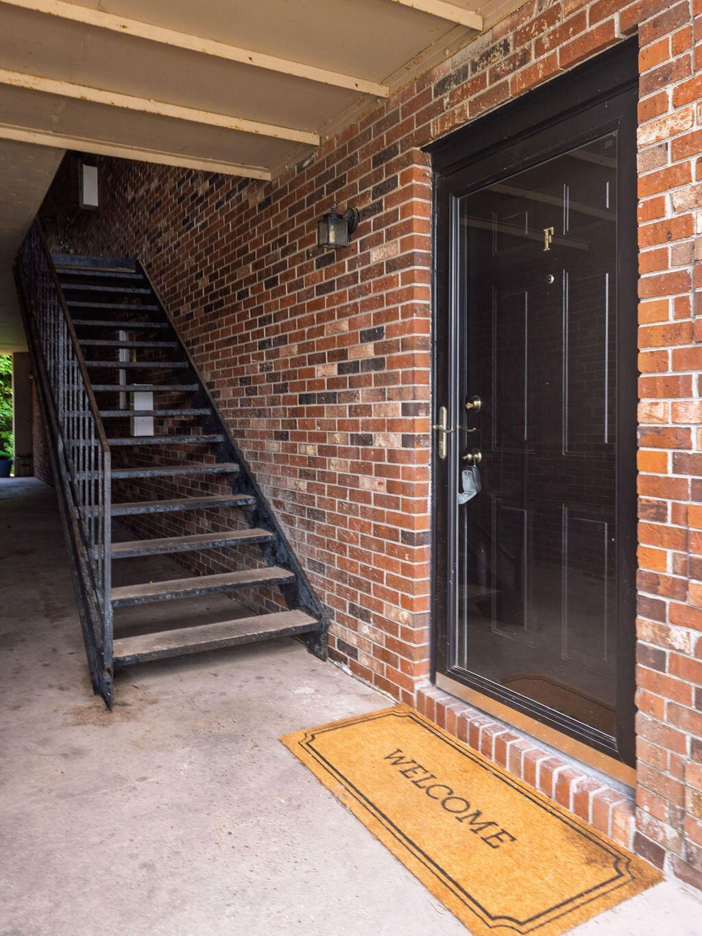 415 Parkdale Drive Photo 5
