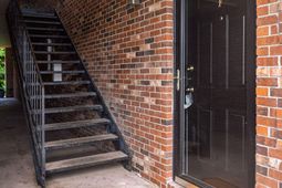415 Parkdale Drive photo 4