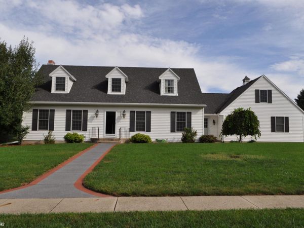 525 Lakewood Drive, Carroll, IA 51401