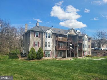 112 TIMBERLAKE TERRACE, Unit 4, STEPHENS CITY, VA 22655