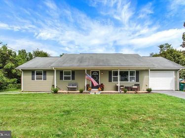 602 W PINE STREET, MOUNT HOLLY SPRINGS, PA 17065