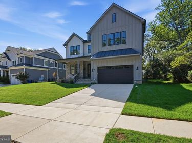 906 HILLCREST DRIVE SW, VIENNA, VA 22180