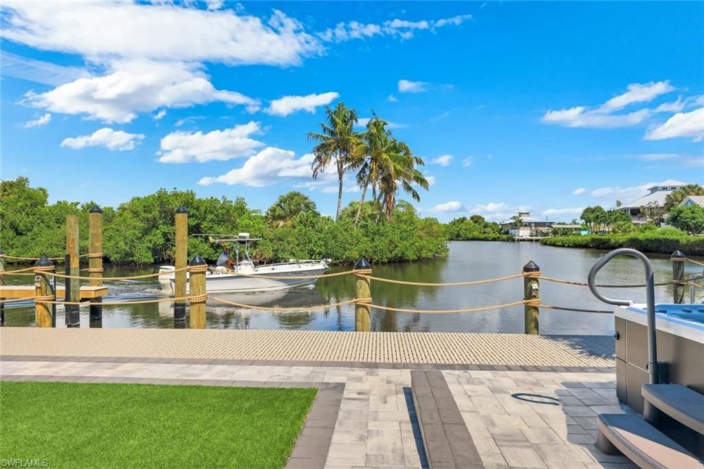 16340 Buccaneer St, Bokeelia, FL 33922 Photo