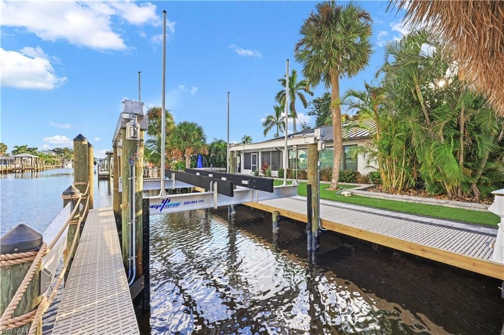 16340 Buccaneer St, Bokeelia, FL 33922 Photo