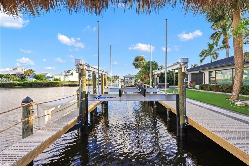 16340 Buccaneer St, Bokeelia, FL 33922 Photo