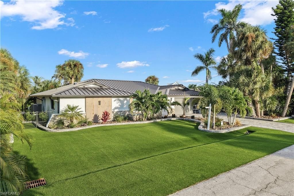 16340 Buccaneer St, Bokeelia, FL 33922 Photo