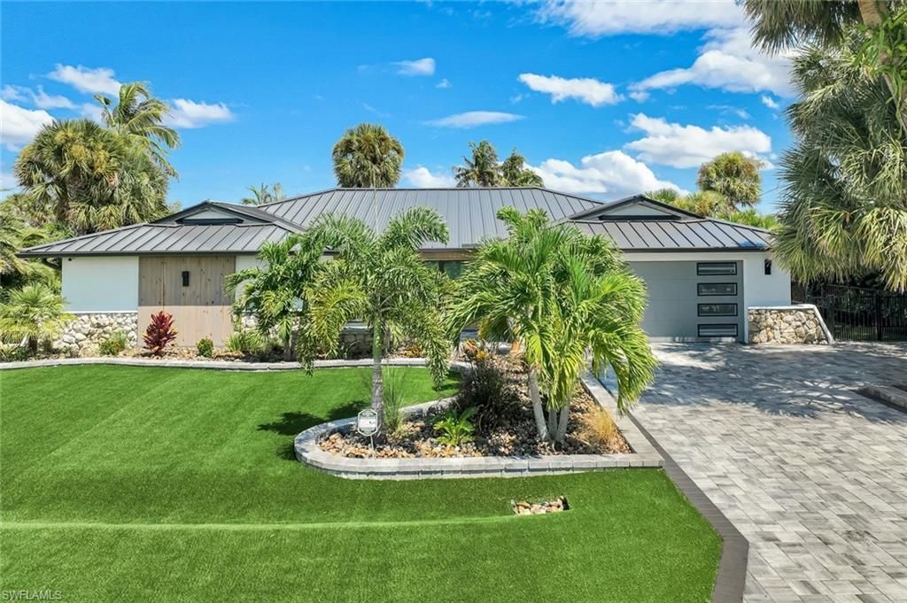 16340 Buccaneer St, Bokeelia, FL 33922 Photo