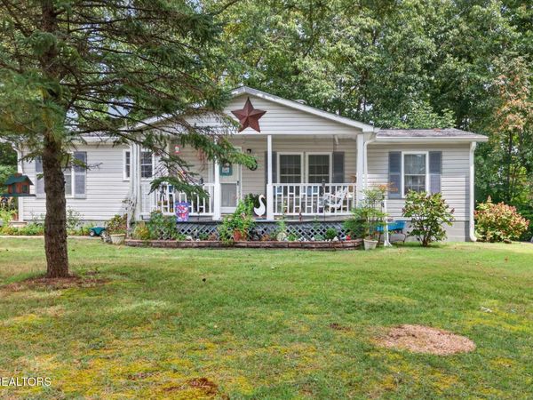1100 Reeder Rd, Byrdstown, TN 38549