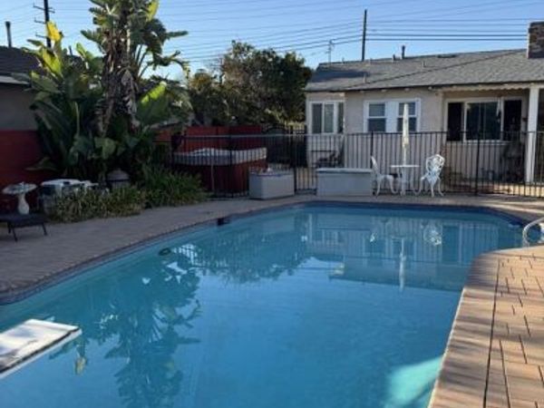 829 E Francisquito Avenue, West Covina, CA 91790