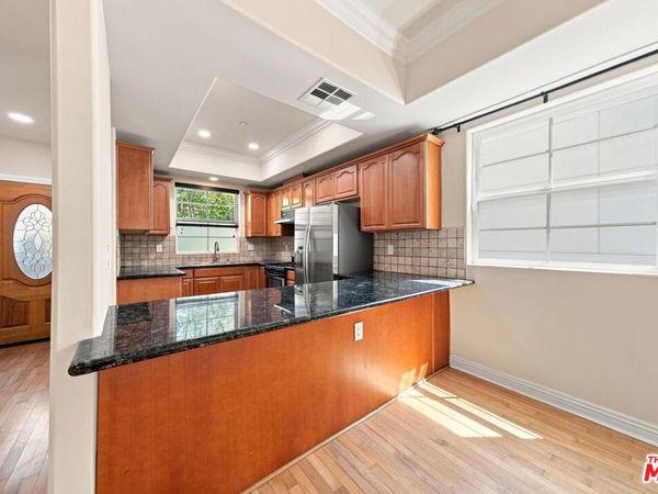 2743 Montrose Avenue, Unit 108, Montrose, CA 91020