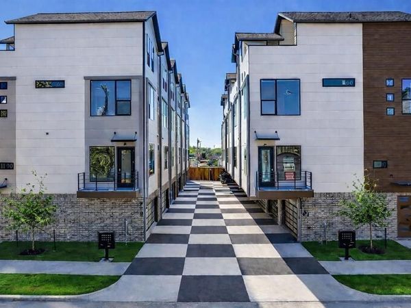 708 W 10th Street , Unit 104, Dallas, TX 75208