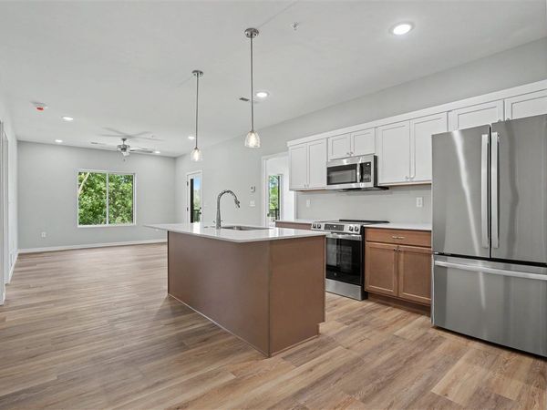 4428 Deer Creek Rd, Unit 210, Iowa City, IA 52246