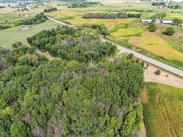W5801 US Hwy 10, Ellsworth, WI 54011