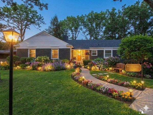 330 Cole Road, Monroe, MI 48162
