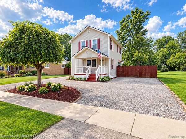 52431 Washington Street, New Baltimore, Mi 48047
