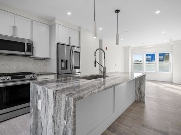 52 Spencer Ave, Unit 3, Chelsea, MA 02150