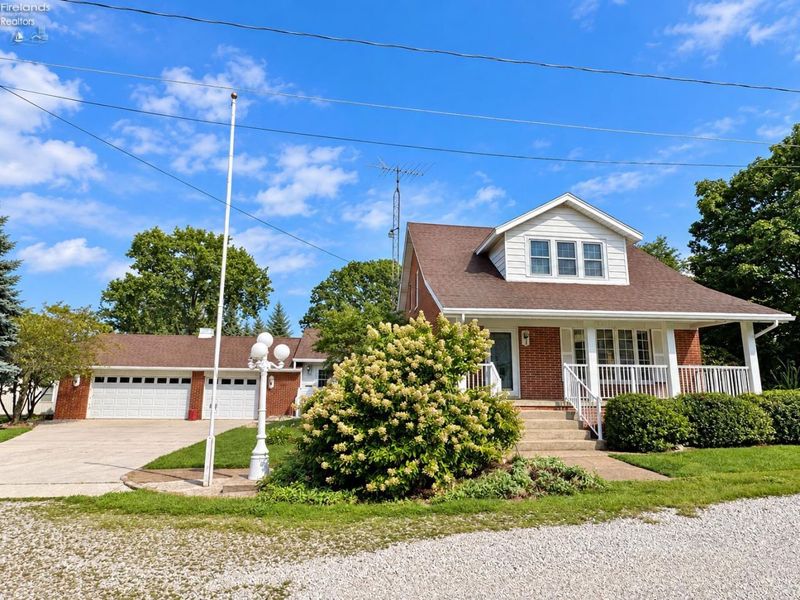721 Laurel Avenue, Marblehead, OH 43440 Photo 1