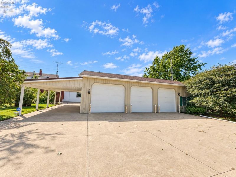 721 Laurel Avenue, Marblehead, OH 43440 Photo 3
