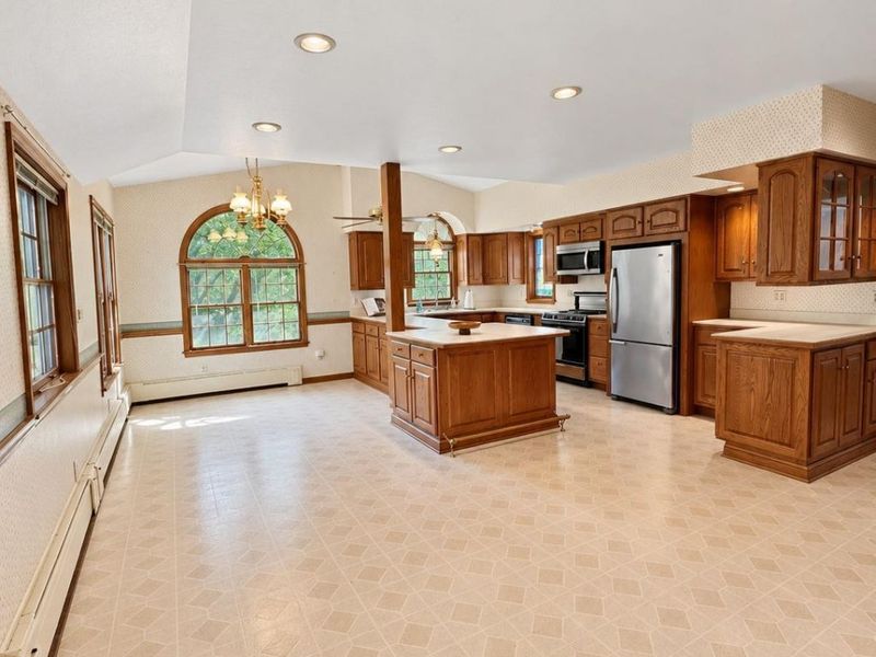 721 Laurel Avenue, Marblehead, OH 43440 Photo 8