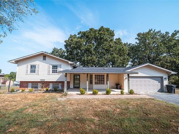 103 Carolyn Street, Waynesville, MO 65583