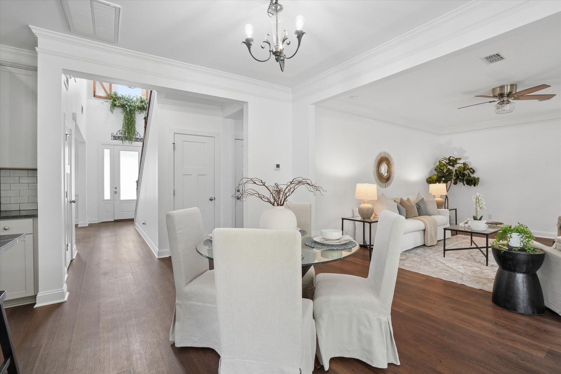 1300 Enfield Lane Photo 10