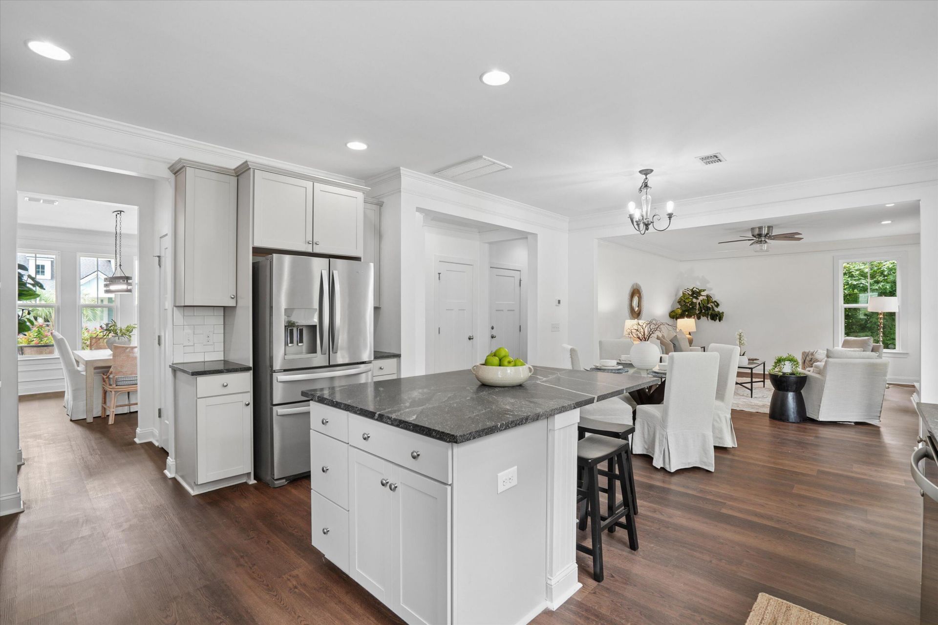 1300 Enfield Lane Photo 15