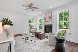 1300 Enfield Lane photo 4
