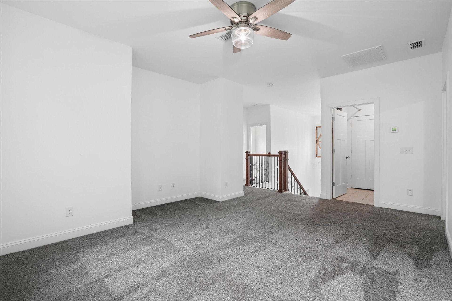 1300 Enfield Lane Photo 23