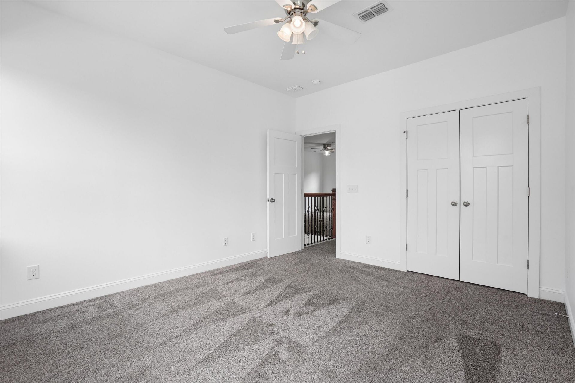 1300 Enfield Lane Photo 33