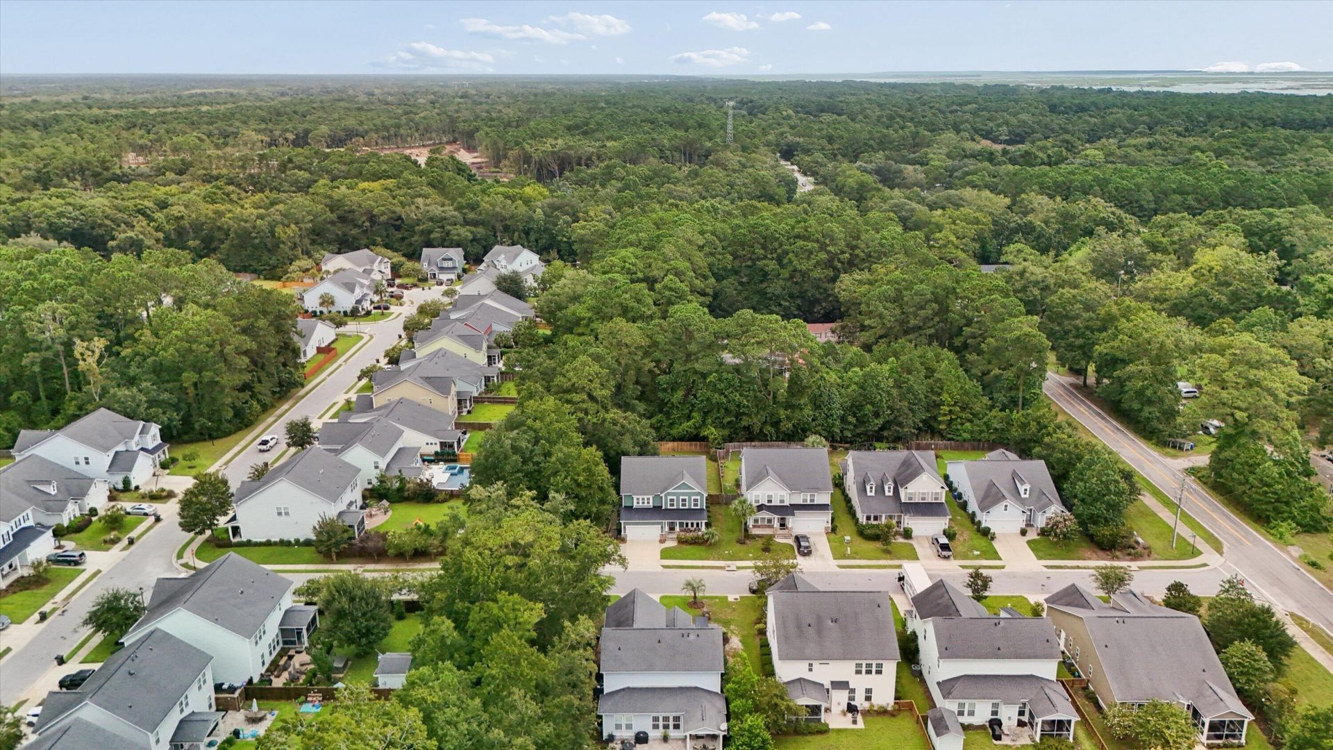 1300 Enfield Lane Photo 44