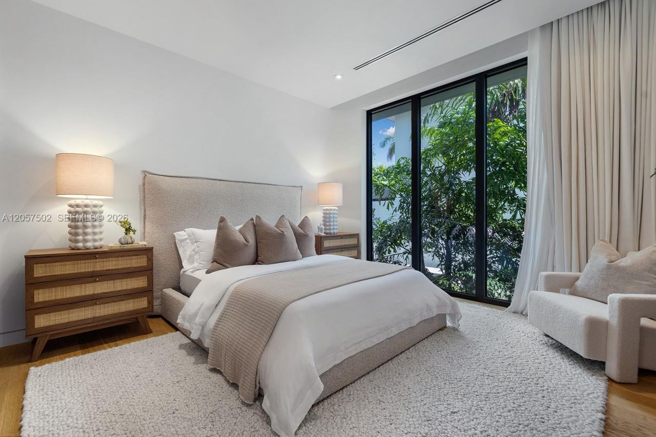 503 E Dilido Dr, Miami Beach, FL 33139 Photo