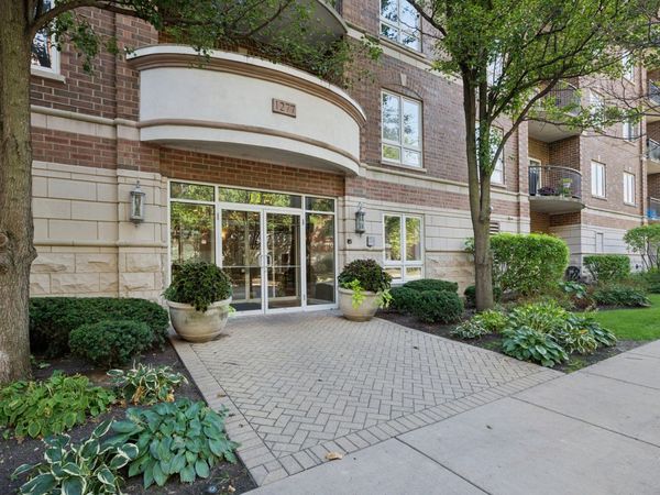 1277 E Thacker Street, Unit 501, Des Plaines, IL 60016