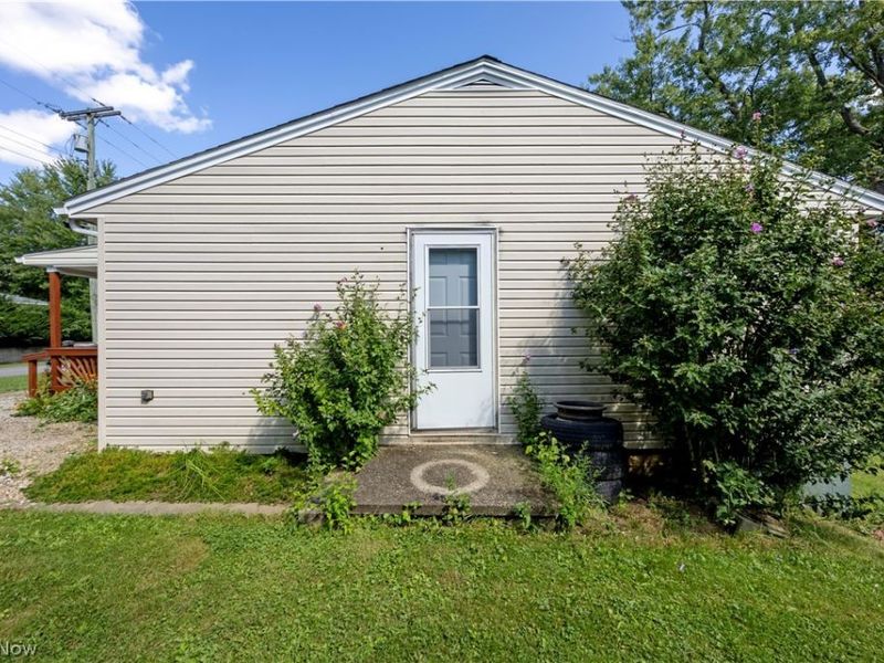 1073 Fir Drive, Mansfield, OH 44906 Photo 3