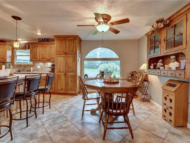 9263 Manchester Avenue SW, Beach City, OH 44608 Photo 11