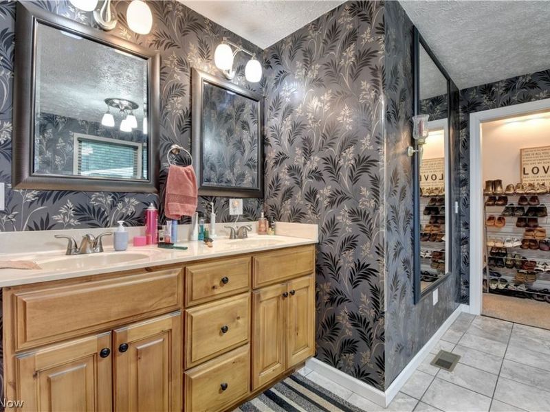 9263 Manchester Avenue SW, Beach City, OH 44608 Photo 21