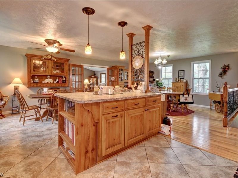 9263 Manchester Avenue SW, Beach City, OH 44608 Photo 8