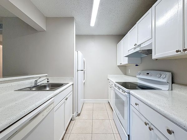 719 MEADOWS Circle, Boynton Beach, FL 33436