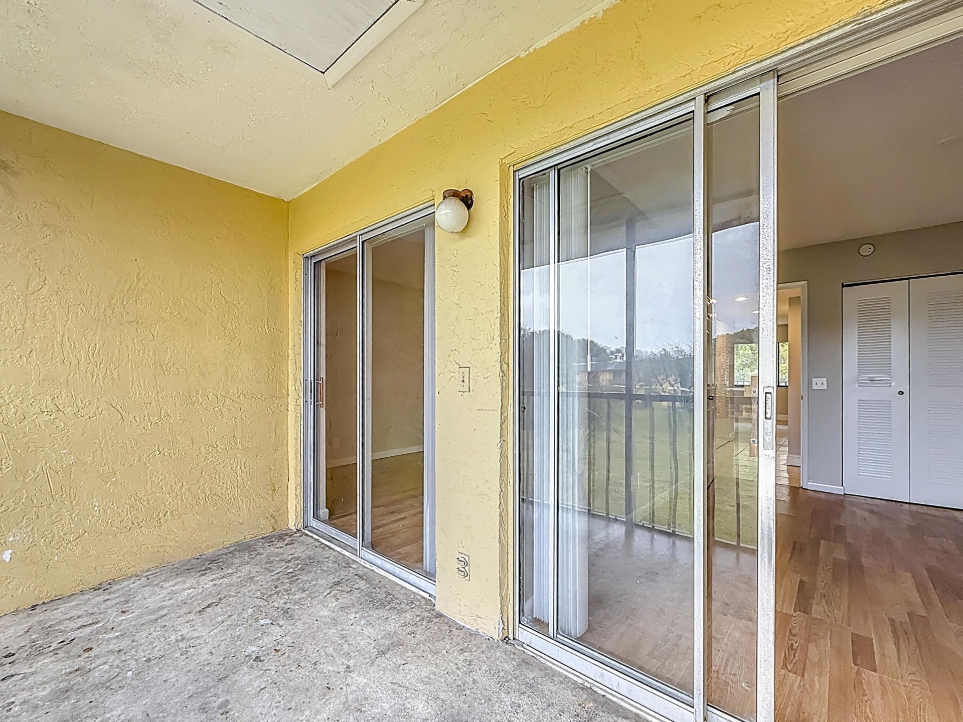 719 Meadows Circle, Boynton Beach, FL 33436 Photo