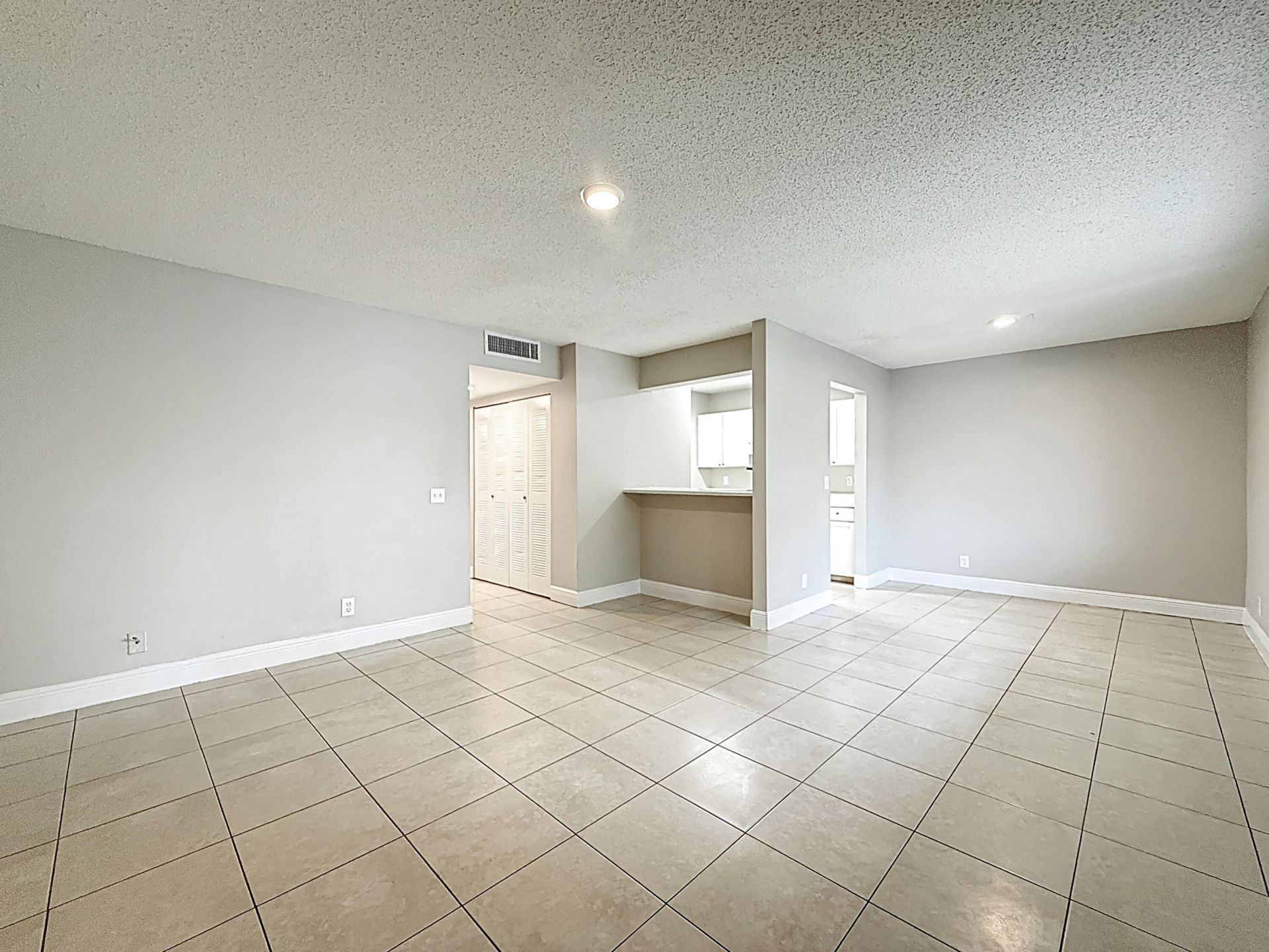 719 Meadows Circle, Boynton Beach, FL 33436 Photo