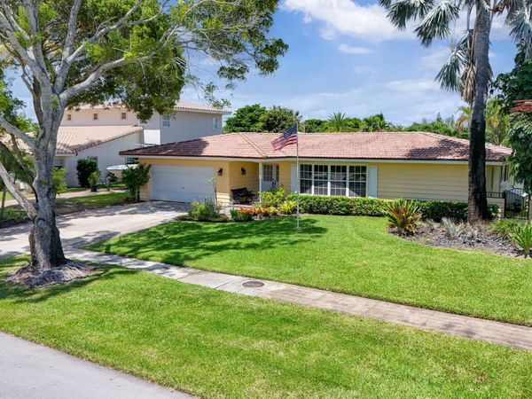 119 Cruiser Road S, North Palm Beach, FL 33408