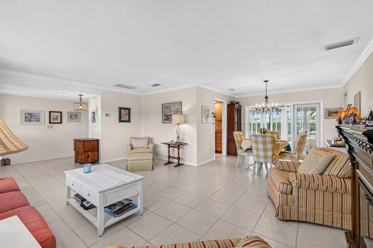 119 Cruiser Road S, North Palm Beach, FL 33408 Photo