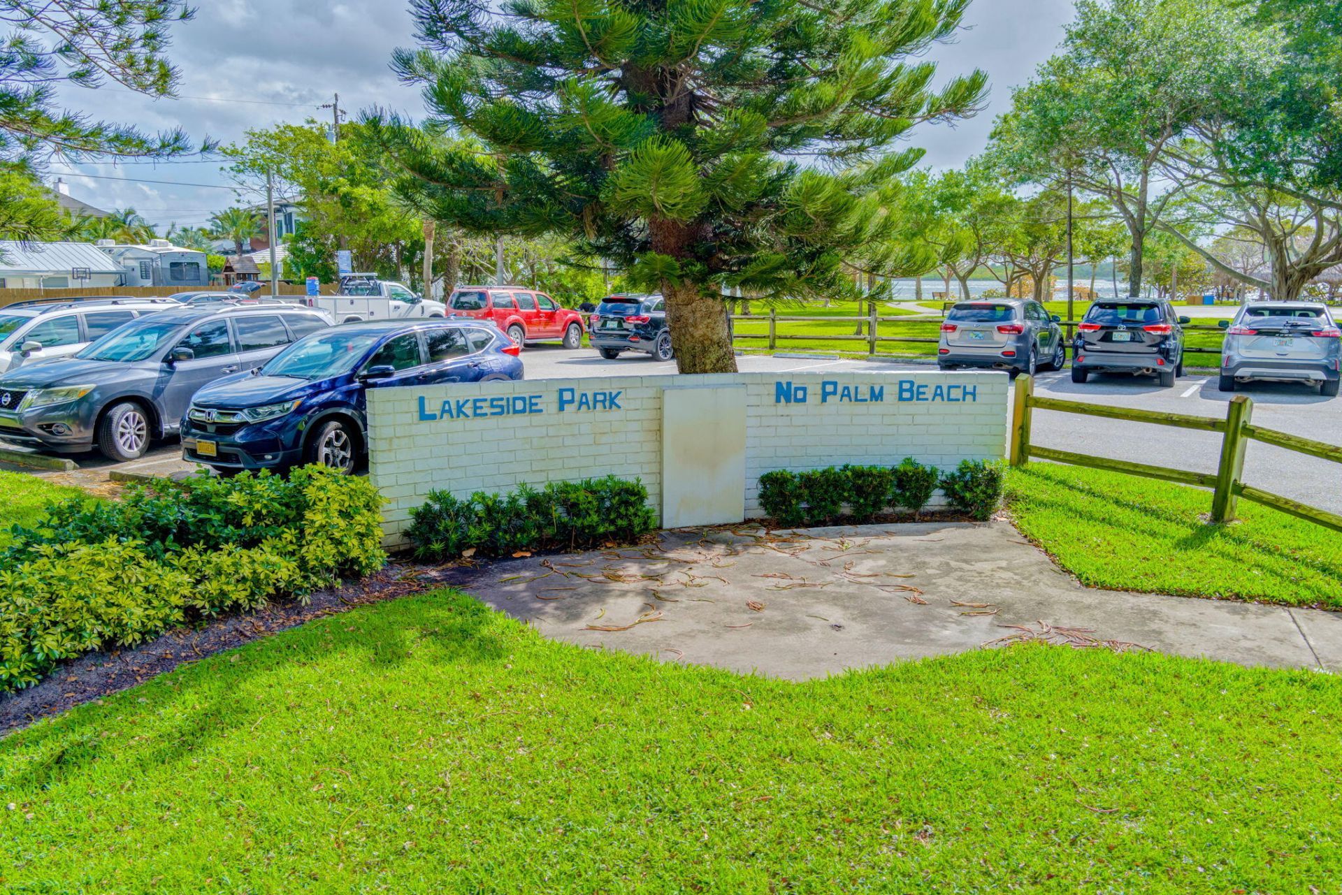 119 Cruiser Road S, North Palm Beach, FL 33408 Photo