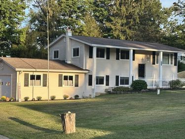 2145 Meadowwood Dr., Mansfield, OH 44903