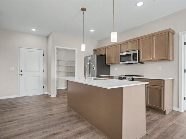 4428 Deer Creek Rd, Unit 209, Iowa City, IA 52246